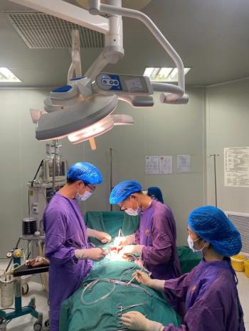 GIÀNH LẠI SỰ SỐNG TỪ CA THỦNG ĐẠI TRÀNG HIẾM GẶP: DẤU ẤN PHỐI HỢP LIÊN CHUYÊN KHOA TẠI BỆNH VIỆN ĐKKV CẨM PHẢ