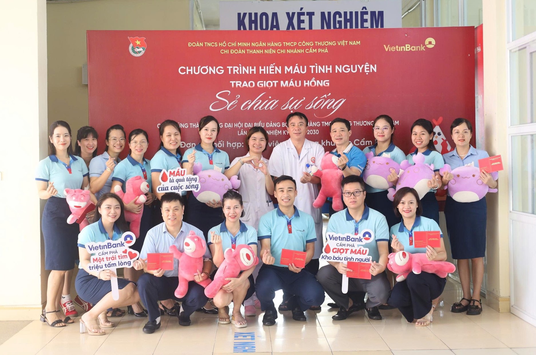 VÌ SỰ SỐNG - NGÂN HÀNG VIETINBANK CHI NHÁNH CẨM PHẢ LAN TỎA HÀNH TRÌNH HIẾN MÁU.