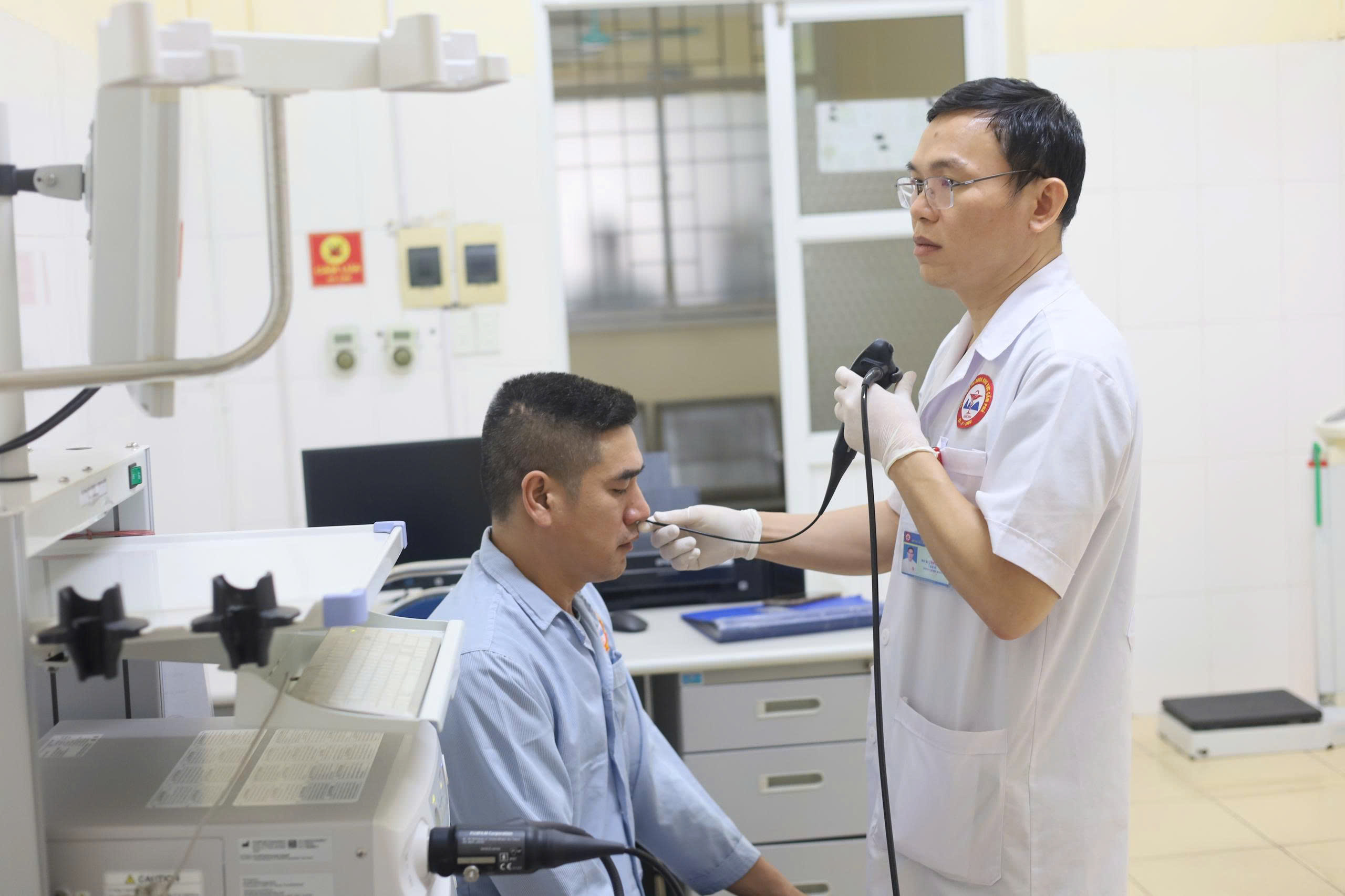 NỘI SOI U VÒM KÈM LỆCH VÁCH NGĂN MŨI - MỘT CA PHẪU THUẬT THÀNH CÔNG TẠI BỆNH VIỆN ĐA KHOA KHU VỰC CẨM PHẢ.
