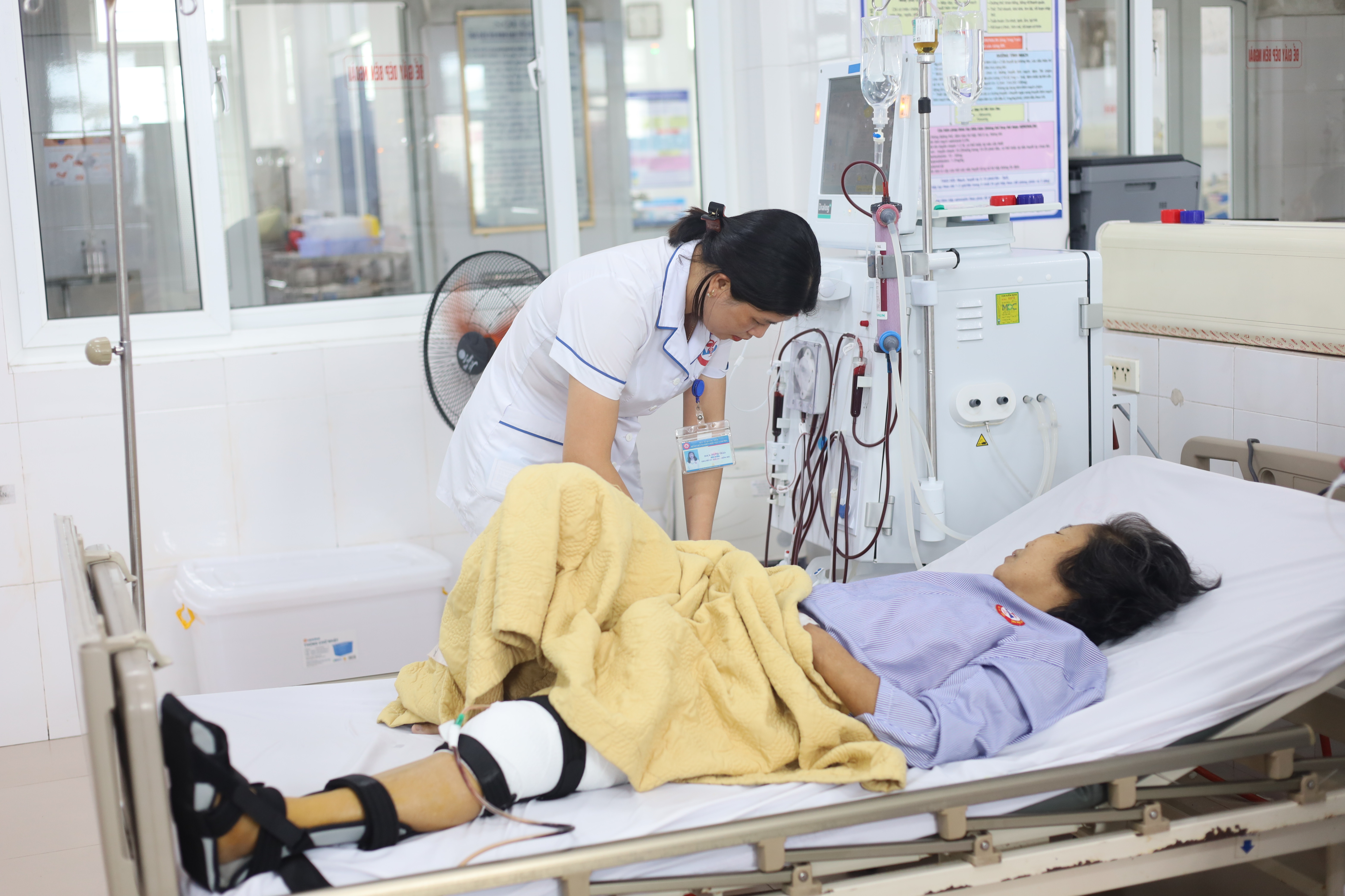 Phẫu thuật thành công ca gãy xương đùi phức tạp trên bệnh nhân đa bệnh nền tại Bệnh viện Đa khoa khu vực Cẩm Phả