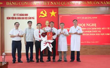 KHẲNG ĐỊNH NIỀM TIN - PHÁT HUY TRÁCH NHIỆM: CÔNG BỐ VÀ TRAO QUYẾT ĐỊNH BỔ NHIỆM PHÓ GIÁM ĐỐC BỆNH VIỆN ĐKKV CẨM PHẢ